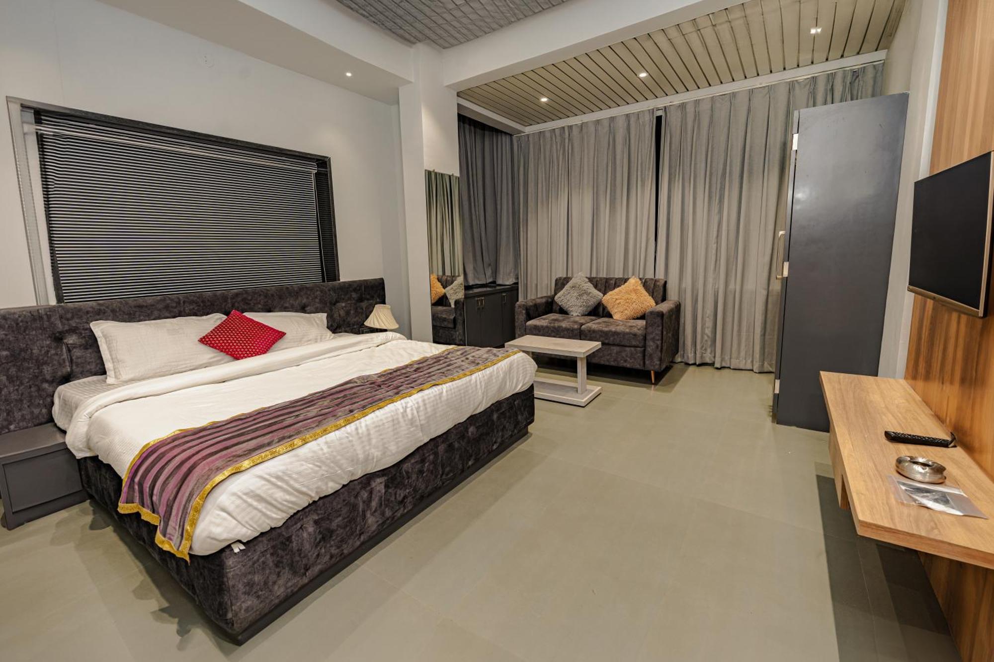 Hotel Mountain View Nashik Extérieur photo